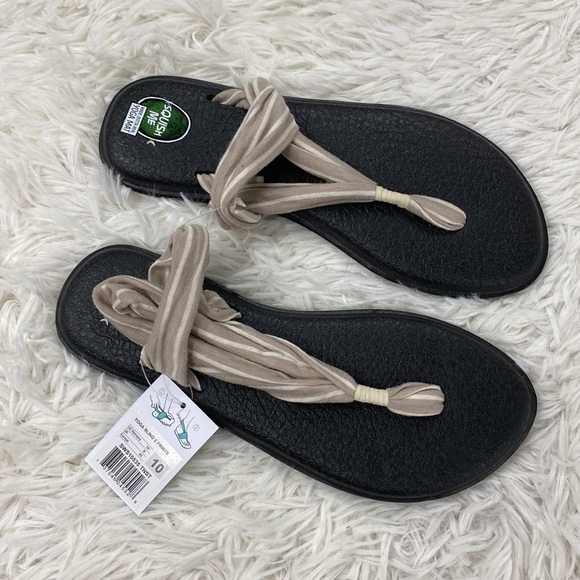 NWT Sanuk Sandals - Picture 1 of 6